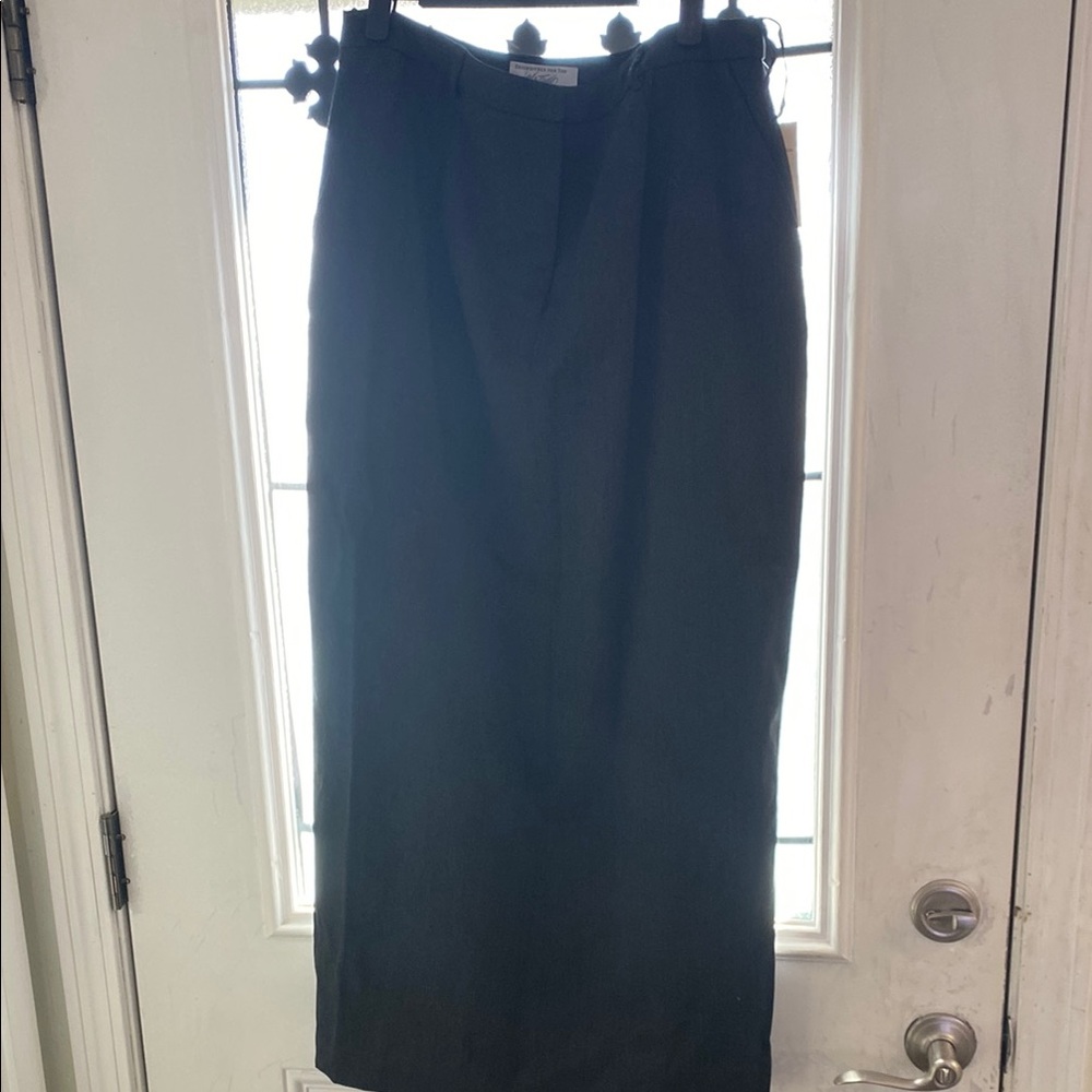 Elegant Black Women's Skirt
